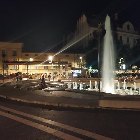 Gutenberg utca Apartman Szeged Buitenkant foto