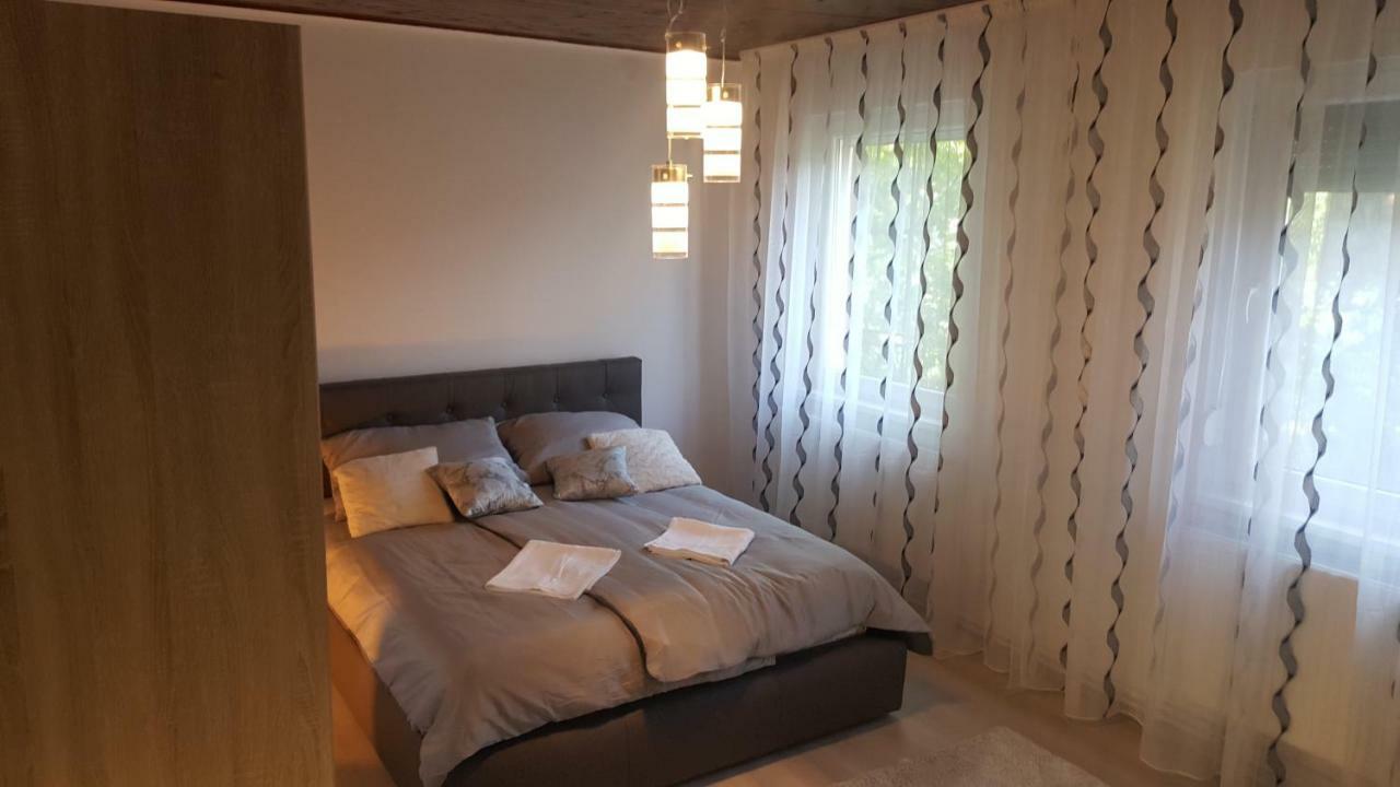 Gutenberg utca Apartman Szeged Buitenkant foto